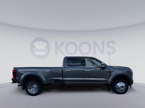 2026 Ford F-450 Platinum