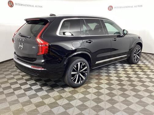 2026 Volvo XC90 B5 Core
