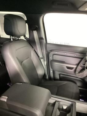 2024 Land Rover Defender V8