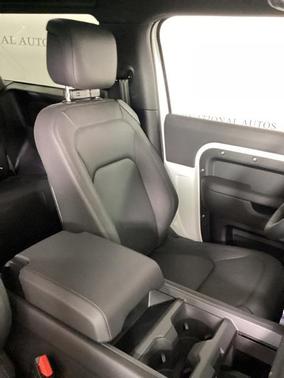 2025 Land Rover Defender 90 P300 S