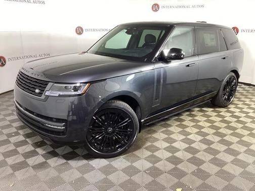 2025 Land Rover Range Rover P530 SE 7 Seat