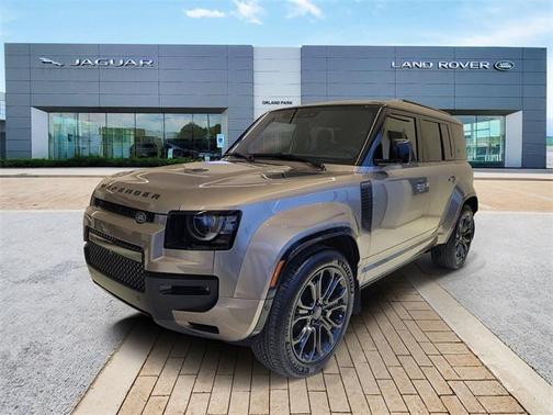 2026 Land Rover Defender V8