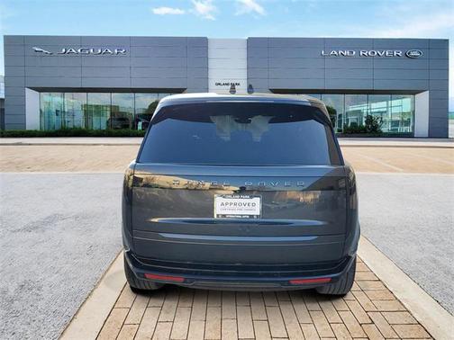 2025 Land Rover Range Rover P400 SE