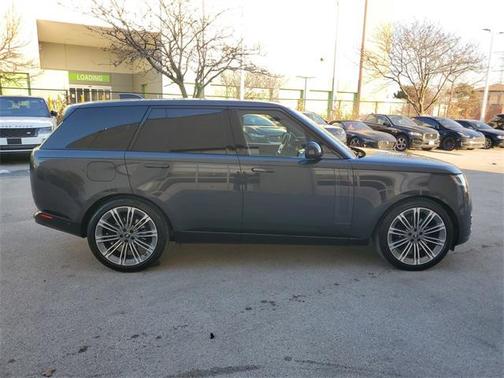 2025 Land Rover Range Rover P400 SE