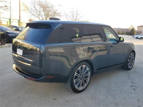 2025 Land Rover Range Rover P400 SE