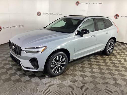 2025 Volvo XC60 B5 Core