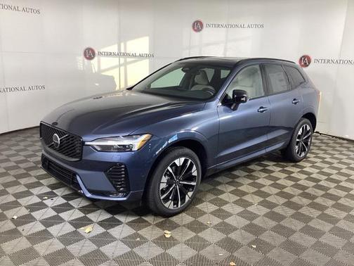 2026 Volvo XC60 B5 Plus