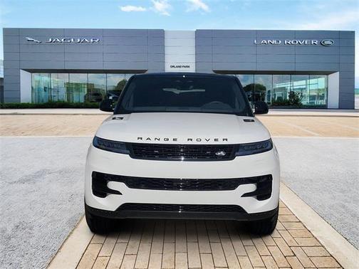 2025 Land Rover Range Rover Sport SE