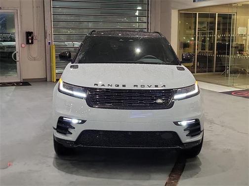 2026 Land Rover Range Rover Velar P250 SE R-Dynamic