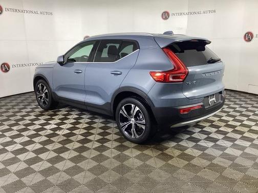 2022 Volvo XC40 T5 Inscription