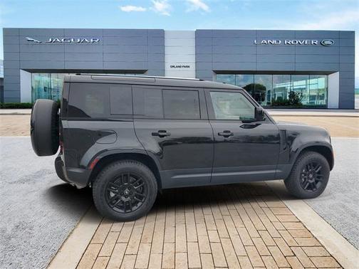 2025 Land Rover Defender 110 P300
