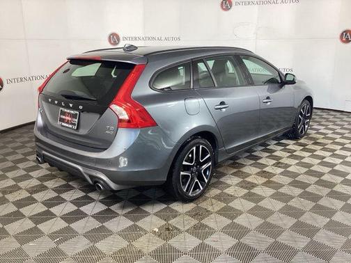2018 Volvo V60 T5 Dynamic