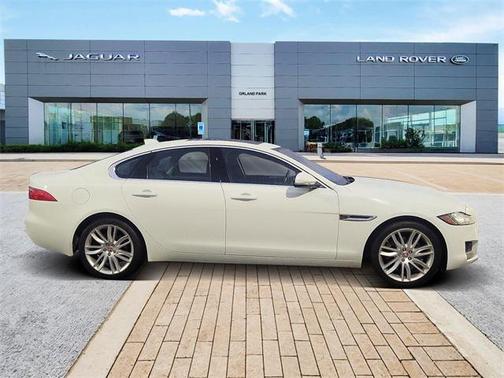 2016 Jaguar XF 35t Prestige