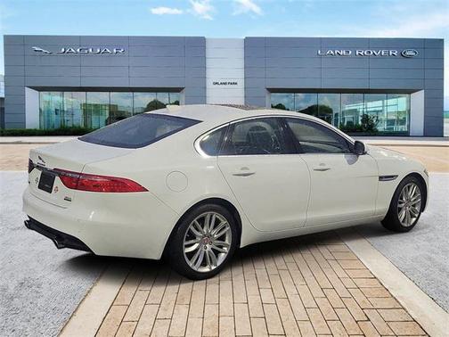 2016 Jaguar XF 35t Prestige
