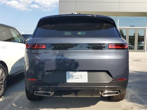 2025 Land Rover Range Rover Sport SE