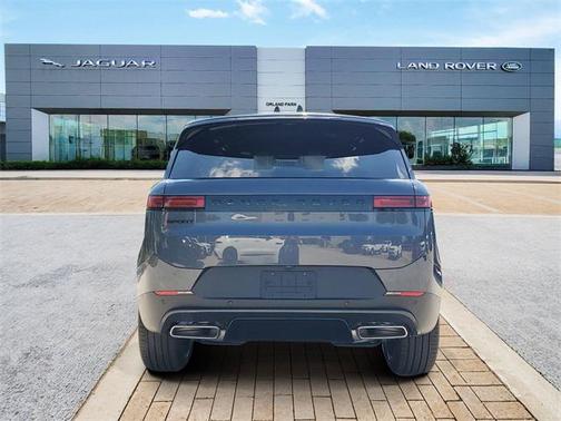 2025 Land Rover Range Rover Sport SE