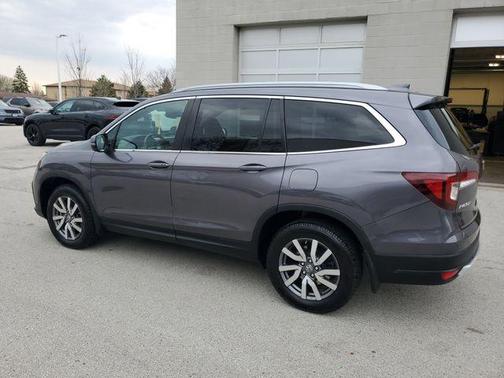 Gray 2021 Honda Pilot AWD Black Edition