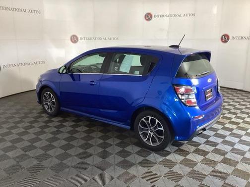 2020 Chevrolet Sonic FWD Hatchback LT 5-Door