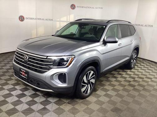 2024 Volkswagen Atlas 2.0T SE w/Technology 4MOTION