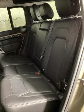2024 Land Rover Defender 110 P300