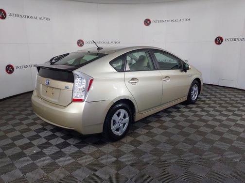 Gold 2010 Toyota Prius II