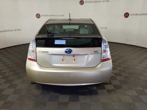 Gold 2010 Toyota Prius II
