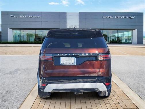 2026 Land Rover Discovery Tempest Edition