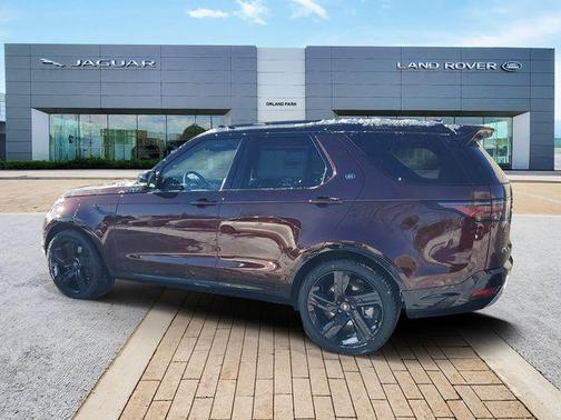 2026 Land Rover Discovery Tempest Edition