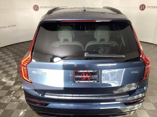 2026 Volvo XC90 Ultra Dark Theme, B6 AWD Gas (mild hybrid), Gasoline, 7 Seats