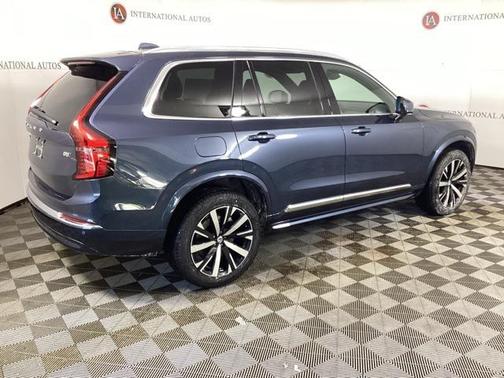 2026 Volvo XC90 Core, B5 AWD Gas (mild hybrid), Gasoline, Bright, 7 Seats