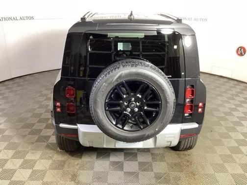 2025 Land Rover Defender 90 P300 S