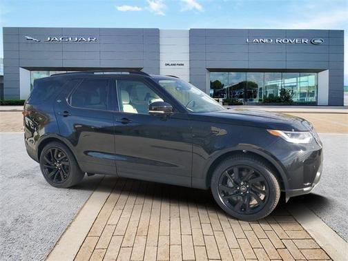2025 Land Rover Discovery P300 S