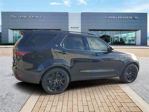 2025 Land Rover Discovery P300 S