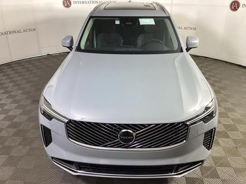 2025 Volvo XC90 Plug-In Hybrid T8 Core 7-Seater