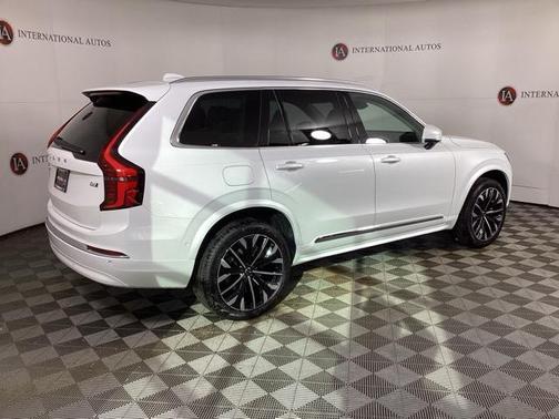 2026 Volvo XC90 B6 Ultra 7-Seater