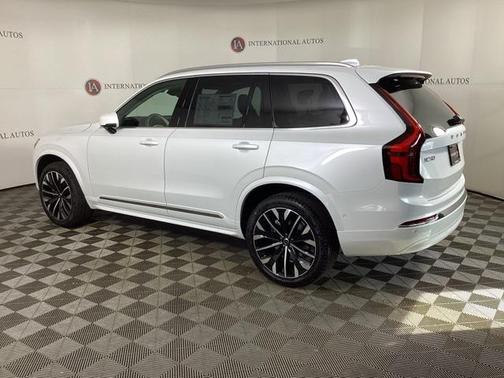 2026 Volvo XC90 B6 Ultra 7-Seater