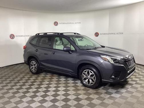 2024 Subaru Forester Premium