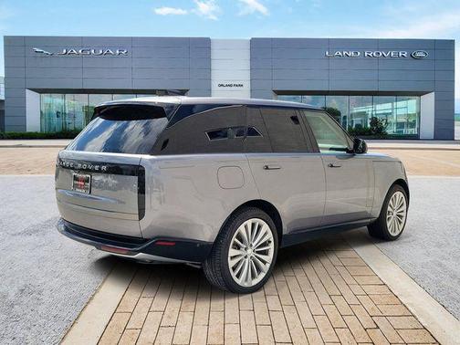 2024 Land Rover Range Rover P530 SE