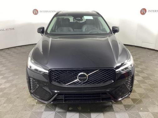 2026 Volvo XC60 B5 Ultra