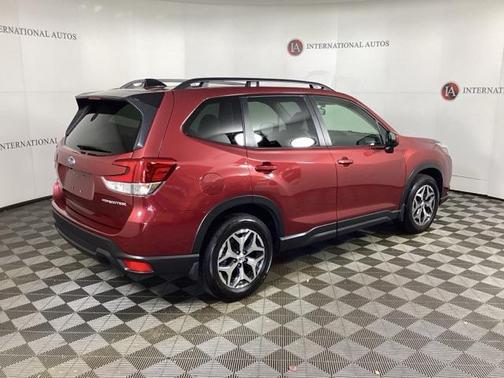 2024 Subaru Forester Premium