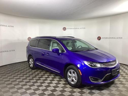 2020 Chrysler Pacifica Hybrid Touring L