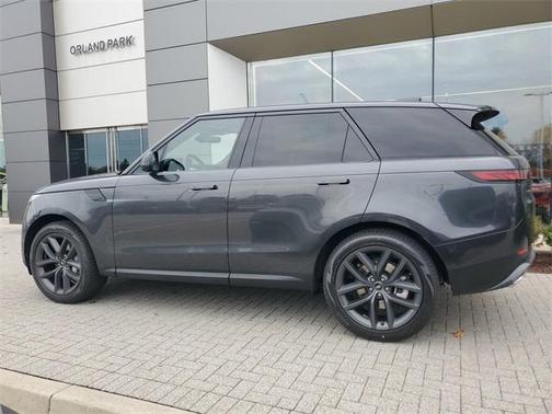 2025 Land Rover Range Rover Sport SE