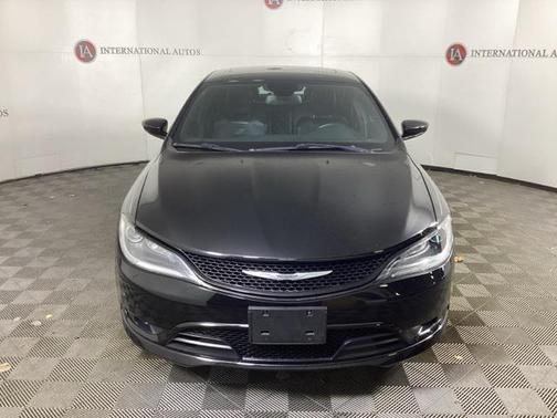2016 Chrysler 200 S
