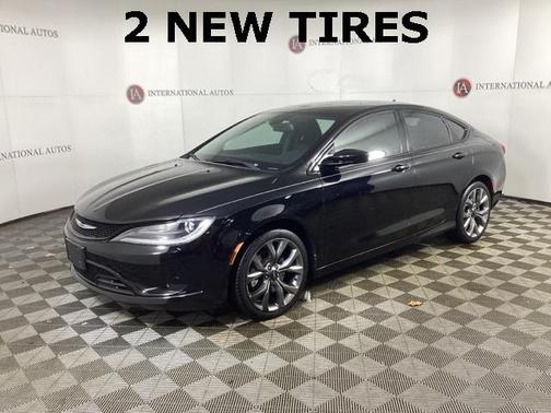 2016 Chrysler 200 S