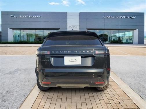 2026 Land Rover Range Rover Velar P250 SE R-Dynamic