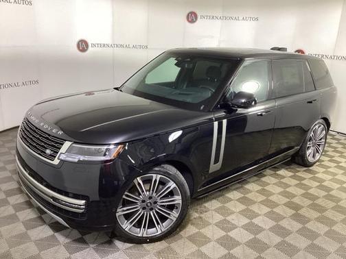 2025 Land Rover Range Rover P530 SE 7 Seat