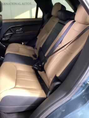 2025 Land Rover Range Rover Sport SE