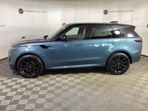 2025 Land Rover Range Rover Sport SE