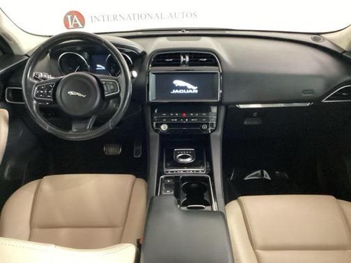 2019 Jaguar F-PACE 25t Premium