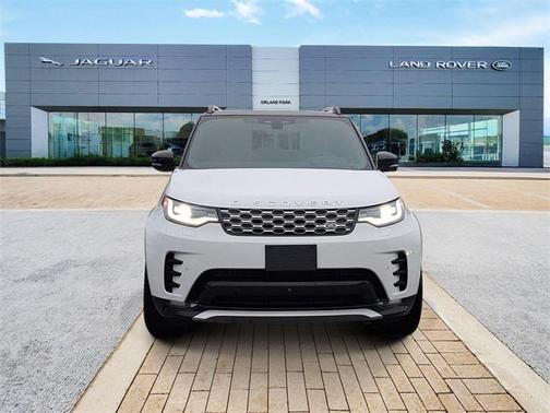 2024 Land Rover Discovery P360 Metropolitan Edition